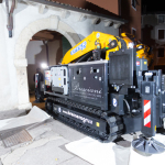 Gru cingolata - Effer 525 - Gru per passaggi ristretti in centro storico