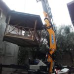 gru cingolata 525 servizio gru per posizionamento gazebo