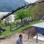 gru cingolata effer 525 servizio gru per posizionamento piscina